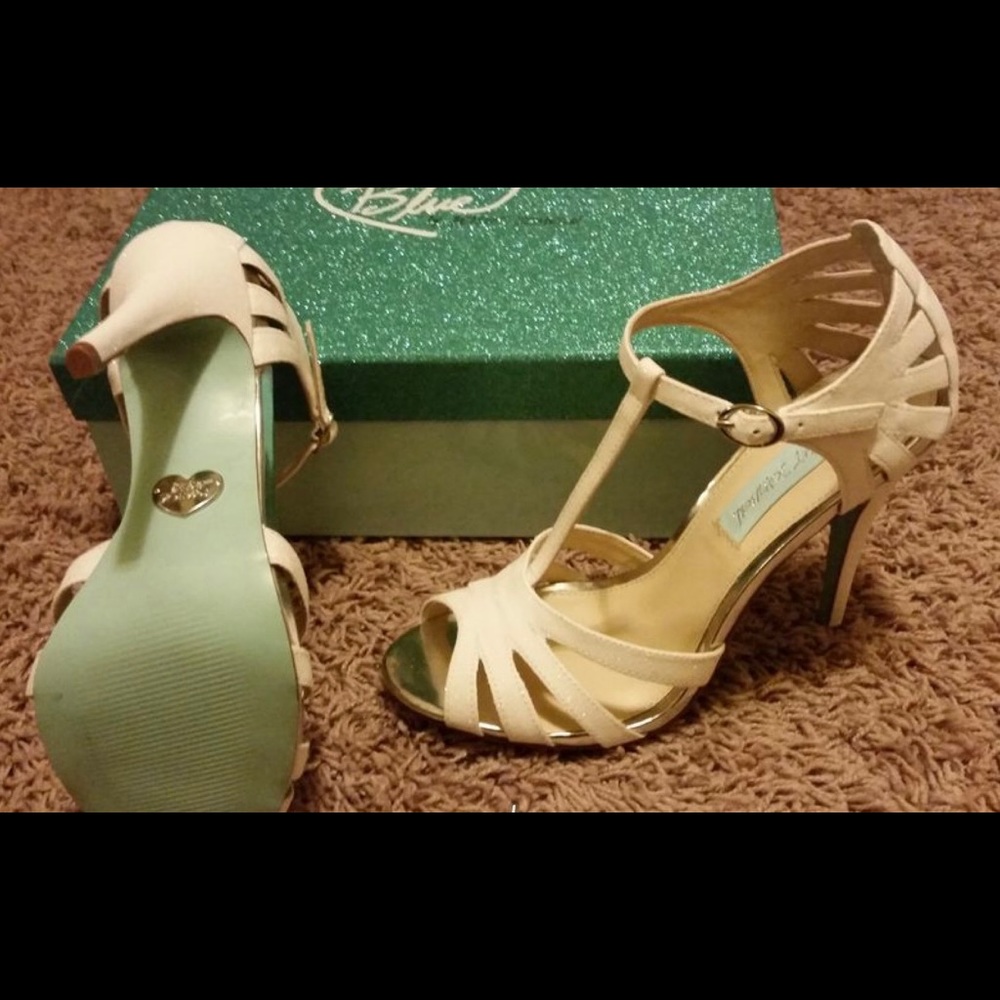 Betsey Johnson shoes